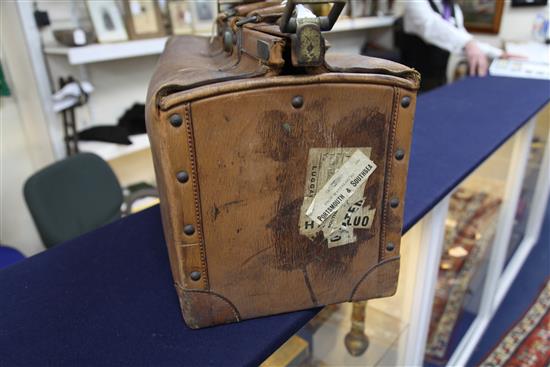 A Victorian pigskin Louis Vuitton Gladstone bag, 20 x 13.5 x 10in.